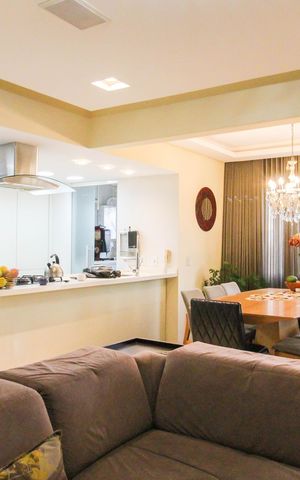 Apartamento à venda com 99m², 3 quartos e 3 vagas Apartamento à venda com 99m², 3 quartos e 3 vagasSala