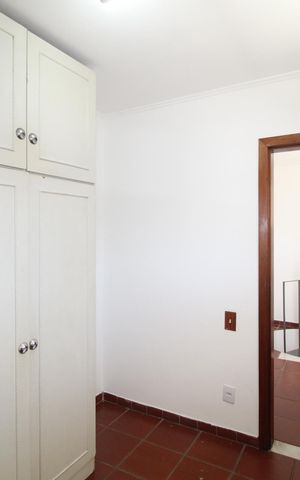 Apartamento à venda com 296m², 3 quartos e 2 vagasQuarto de Serviço