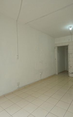 Studio à venda com 35m², 1 quarto e sem vagaKitnet