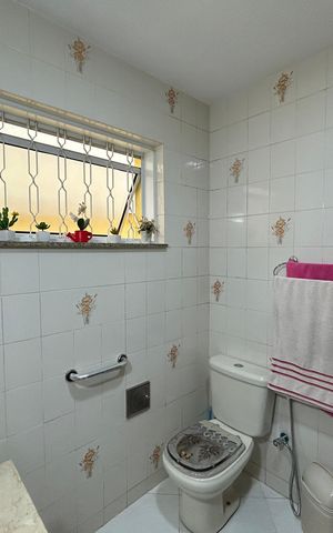 Casa à venda com 105m², 2 quartos e 1 vagaBanheiro