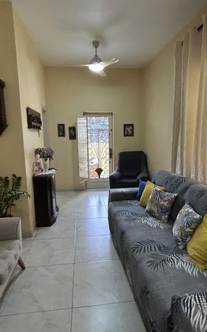 Casa à venda com 105m², 2 quartos e 1 vagaSala