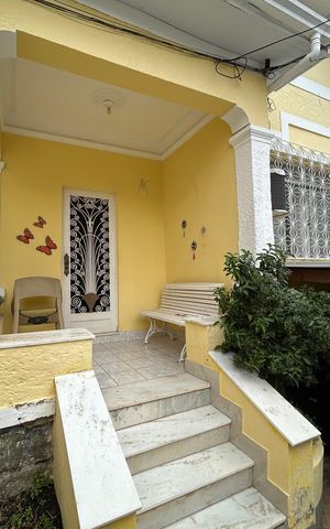 Casa à venda com 105m², 2 quartos e 1 vagaVaranda