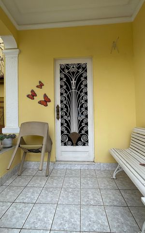 Casa à venda com 105m², 2 quartos e 1 vagaVaranda