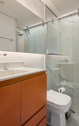 Apartamento à venda com 77m², 1 quarto e 2 vagas Apartamento à venda com 77m², 1 quarto e 2 vagasBanheiro Social