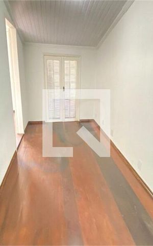 Casa para alugar com 373m², 3 quartos e 4 vagas