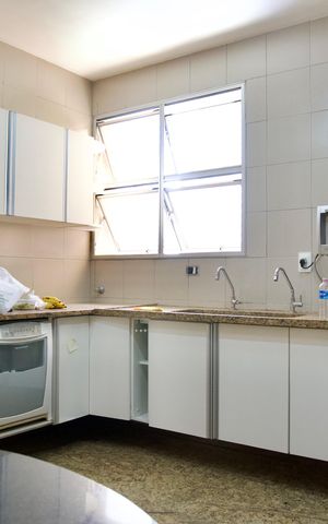 Apartamento para alugar com 370m², 6 quartos e 4 vagas Apartamento para alugar com 370m², 6 quartos e 4 vagasCozinha