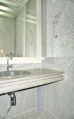 Apartamento para alugar com 370m², 6 quartos e 4 vagas Apartamento para alugar com 370m², 6 quartos e 4 vagasLavabo