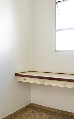 Apartamento para alugar com 370m², 6 quartos e 4 vagas Apartamento para alugar com 370m², 6 quartos e 4 vagasQuarto de Serviço 1