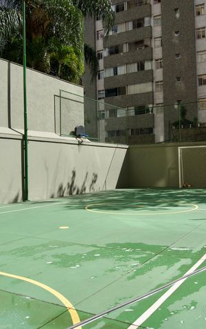 Apartamento para alugar com 370m², 6 quartos e 4 vagas Apartamento para alugar com 370m², 6 quartos e 4 vagasÁrea comum - Quadra