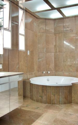 Apartamento para alugar com 370m², 6 quartos e 4 vagas Apartamento para alugar com 370m², 6 quartos e 4 vagasSuíte 2 - Banheiro
