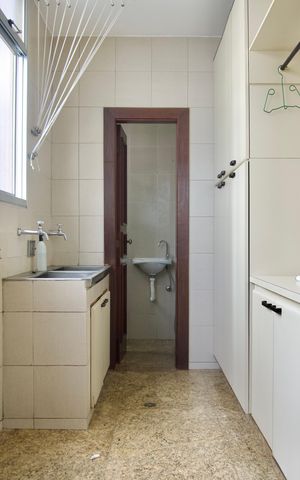 Apartamento para alugar com 370m², 6 quartos e 4 vagas Apartamento para alugar com 370m², 6 quartos e 4 vagasÁrea de Serviço