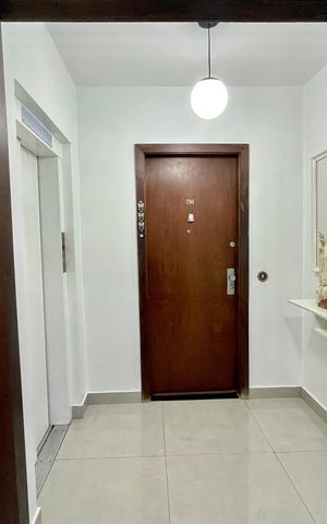 Apartamento à venda com 110m², 3 quartos e 1 vaga Apartamento à venda com 110m², 3 quartos e 1 vagaHall de entrada