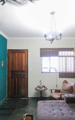 Casa para alugar com 170m², 2 quartos e 1 vaga Casa para alugar com 170m², 2 quartos e 1 vagaSala