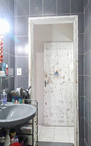 Casa para alugar com 170m², 2 quartos e 1 vaga Casa para alugar com 170m², 2 quartos e 1 vagaBanheiro da Suíte 1