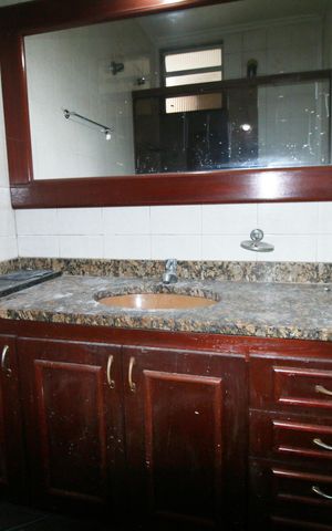 Apartamento à venda com 70m², 2 quartos e sem vagaBanheiro