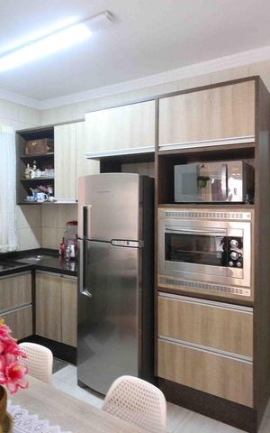 Casa à venda com 200m², 4 quartos e 2 vagas
