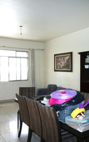 Casa à venda com 230m², 4 quartos e 3 vagasSala