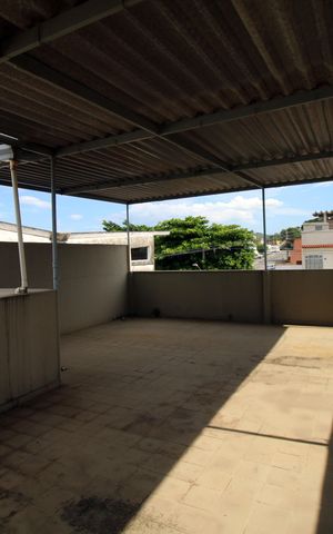 Casa à venda com 230m², 4 quartos e 3 vagasTerraço
