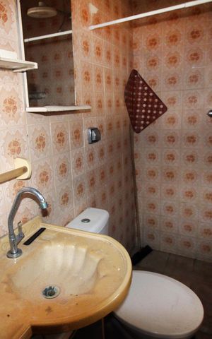 Casa à venda com 230m², 4 quartos e 3 vagasBanheiro de serviço
