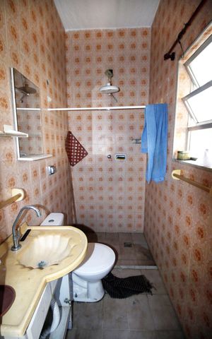 Casa à venda com 230m², 4 quartos e 3 vagasBanheiro de serviço