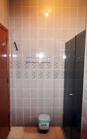 Casa à venda com 230m², 4 quartos e 3 vagasBanheiro da Suíte 2