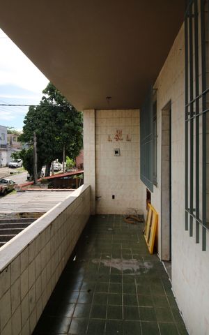 Casa à venda com 230m², 4 quartos e 3 vagasVaranda da Suíte