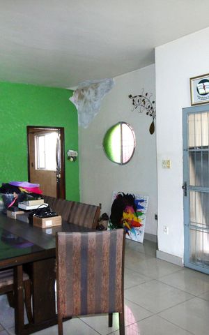 Casa à venda com 230m², 4 quartos e 3 vagasSala