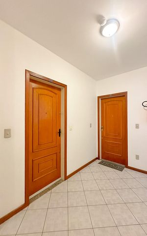 Apartamento para alugar com 63m², 2 quartos e sem vagaHall social