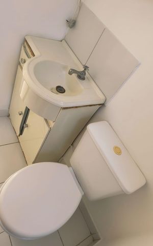 Apartamento para alugar com 390m², 2 quartos e 1 vaga Apartamento para alugar com 390m², 2 quartos e 1 vagaBanheiro
