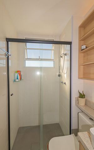 Apartamento à venda com 44m², 2 quartos e 1 vaga Apartamento à venda com 44m², 2 quartos e 1 vagaBanheiro social
