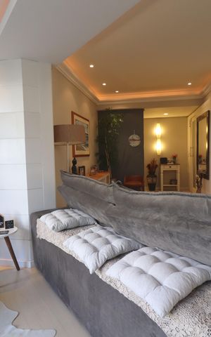 Apartamento à venda com 151m², 3 quartos e 2 vagassacada da sala