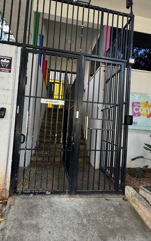 Apartamento à venda com 49m², 2 quartos e 1 vagaFachada com PLACA