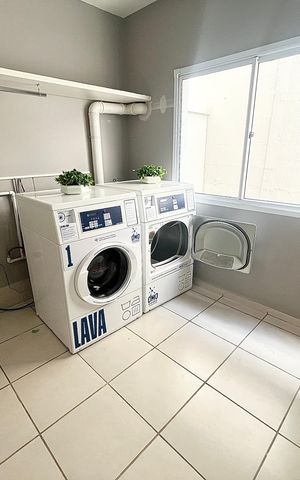 Apartamento à venda com 54m², 1 quarto e sem vaga Apartamento à venda com 54m², 1 quarto e sem vagaLavanderia