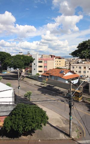 Apartamento à venda com 79m², 3 quartos e 1 vagaVista