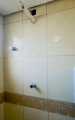 Apartamento para alugar com 60m², 2 quartos e 2 vagas Apartamento para alugar com 60m², 2 quartos e 2 vagasBanheiro