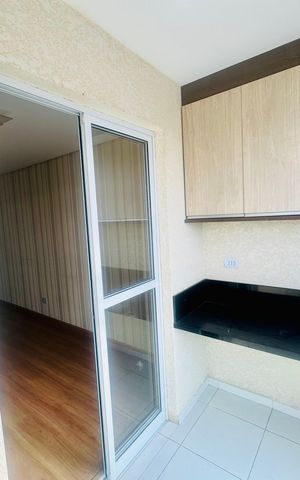 Apartamento para alugar com 60m², 2 quartos e 2 vagas Apartamento para alugar com 60m², 2 quartos e 2 vagasVaranda
