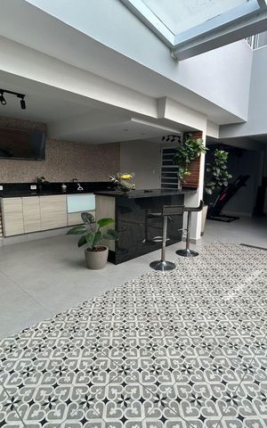 Casa de condomínio à venda com 216m², 3 quartos e 2 vagas Casa de condomínio à venda com 216m², 3 quartos e 2 vagasárea externa