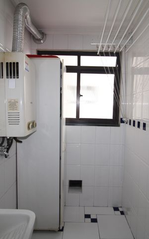 Apartamento à venda com 75m², 2 quartos e 1 vagaÁrea de Serviço