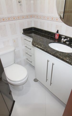 Apartamento à venda com 75m², 2 quartos e 1 vagaBanheiro 2
