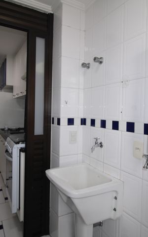 Apartamento à venda com 75m², 2 quartos e 1 vagaÁrea de Serviço