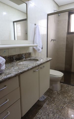 Apartamento à venda com 216m², 3 quartos e 2 vagasBanheiro Social