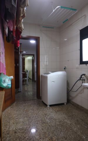 Apartamento à venda com 216m², 3 quartos e 2 vagasLavanderia