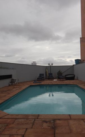 Apartamento à venda com 216m², 3 quartos e 2 vagasÁrea comum - Piscina