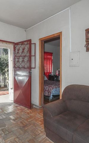 Casa à venda com 110m², 3 quartos e 2 vagasSala