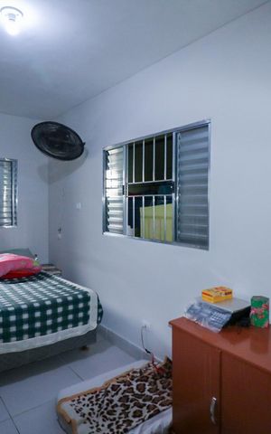 Casa à venda com 220m², 2 quartos e 1 vaga Casa à venda com 220m², 2 quartos e 1 vagaSuíte