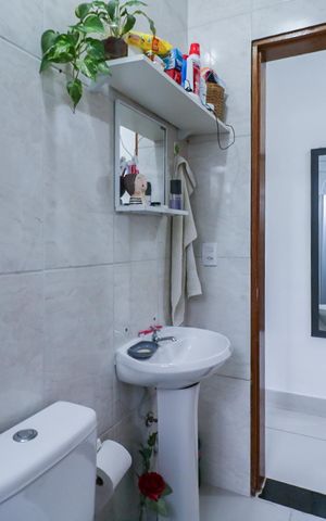 Casa à venda com 220m², 2 quartos e 1 vaga Casa à venda com 220m², 2 quartos e 1 vagaBanheiro