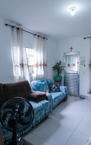 Casa à venda com 220m², 2 quartos e 1 vaga Casa à venda com 220m², 2 quartos e 1 vagaSala