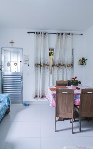 Casa à venda com 220m², 2 quartos e 1 vaga Casa à venda com 220m², 2 quartos e 1 vagaSala