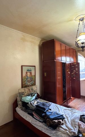 Casa à venda com 343m², 5 quartos e 4 vagasQuarto 2