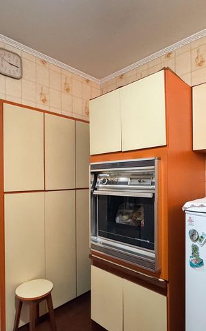 Casa à venda com 343m², 5 quartos e 4 vagasCozinha 